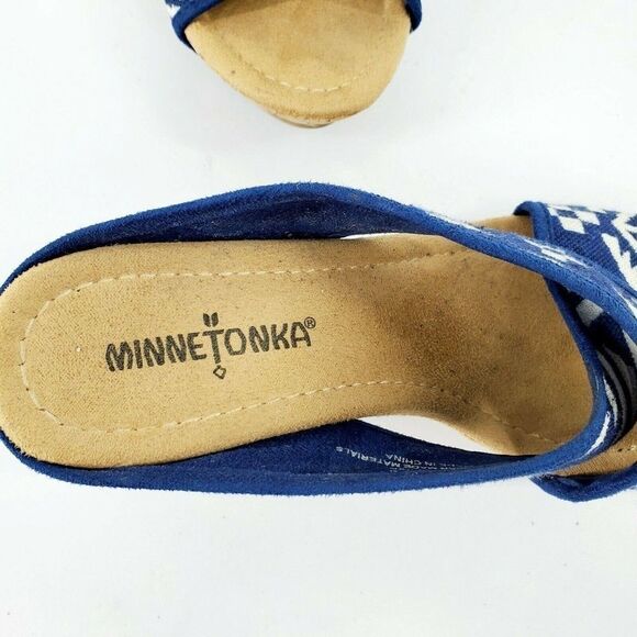 Minnetonka Lainey Aztec Cork Wedge Sandals - Picture 3 of 5
